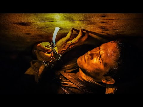 Видео: Мужчина очнулся в гробу похороненным заживо под землей