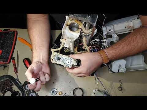 Видео: Krups EA81 — БОЛЬШЕ НИКАКИХ протечек — Очистите распределитель и сливной клапан