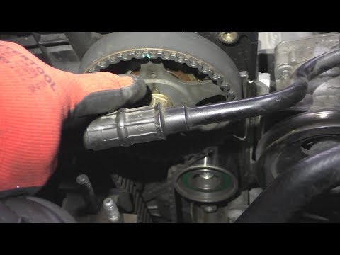 Видео: Hyundai Getz 1,4 16v Замена ремня ГРМ,помпы,прокладки клапанной крышки.Replacing timing belt, pump,