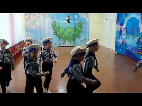 Видео: Смотр строя и песни № 516 Моряки
