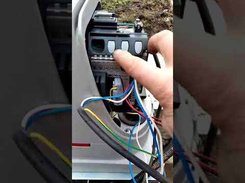 Видео: Монтаж на откатные ворота скоростного эл.привода NICE RUN 400HS