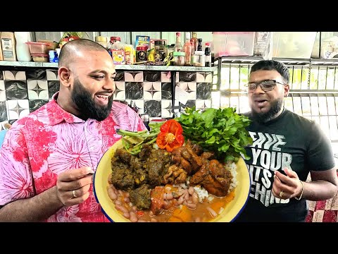 Видео: Воскресный обед в стиле Трини | Joe's Doubles