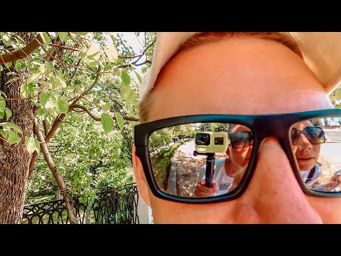 Видео: Выбираем сувениры / Парк Ривьера / Сочи