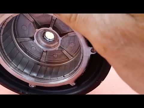 Видео: ветряк из гироскутера для слабых ветров 2.2 м