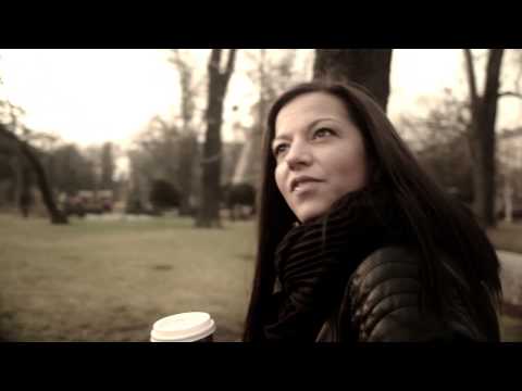 Видео: Театър "София" - Лора Мутишева