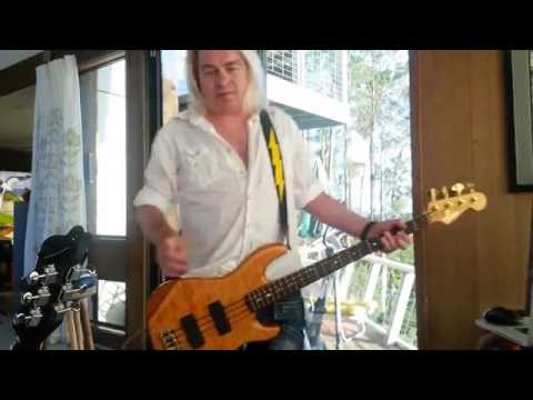 Видео: Мария изначальная, или как на три простых аккорда Горшок написал офигенную музыку