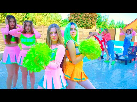 Видео: Дијана у шоку, лузери ИЗДАЈУ У ШКОЛИ, а ЉУБАВНИ ХАОС тек почиње! 💔 Салатова у центру пажње!