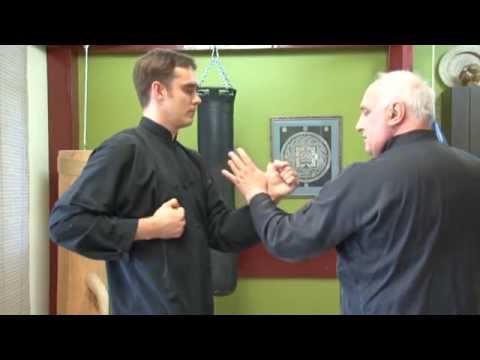 Видео: Подготовительные упражнения для выполнения формы 108 Юн Чун