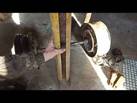 Видео: Самодельная картофелесажалка для минитрактора 4×4.Часть первая, обзор комплектующих.