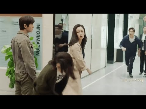 Видео: Жена видит мужа с любовницей – бьёт её, он плачет от раскаяния!