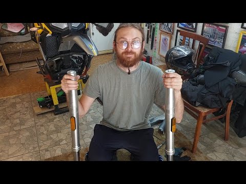 Видео: Замена масла в вилке мотоцикла Voge 300 Rally 