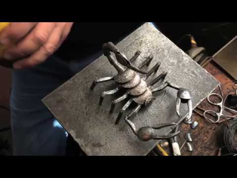 Видео: Скорпион. Скульптура из монет.