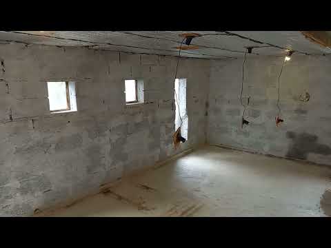 Видео: Новые вольеры для попугаев.