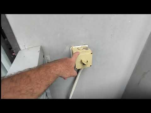 Видео: Небольшой обзор кондиционера на отдыхе