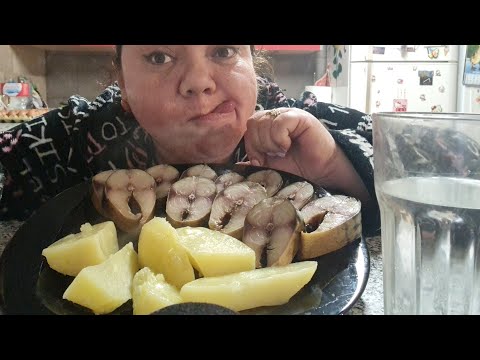 Видео: МУКБАНГ 🍽 СКУМБРИЯ С КАРТОШКОЙ ПРОСТО ВКУСНО 😋 ОТКРОВЕННО ГОВОРЯ ОБАЛДЕННЫЙ ВКУС. MUKBANG 🍴 PESCADO