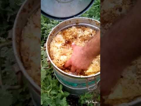 Видео: Воск. Топим воск из забруса зимних кормов. Итоги.  Часть 1