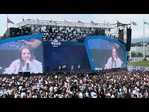 Видео: Выступление ￼ Betsy на vk fest 2025