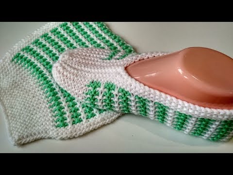 Видео: Следки спицами. Простые тапочки следки на двух спицах без шва на подошве