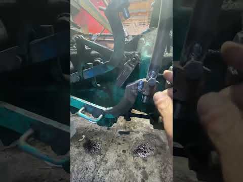 Видео: Замена кабины трактора Т-40 на кабину от трактора ЮМЗ ( продолжение часть5)