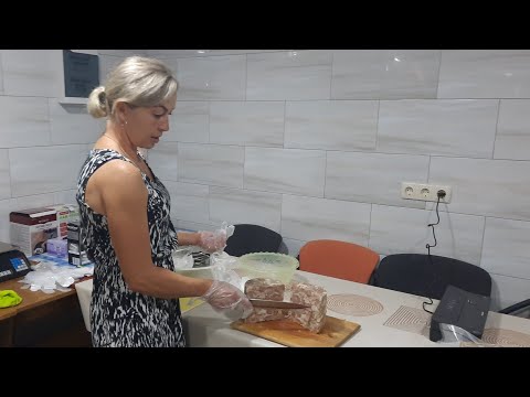 Видео: //Шинка готова,як виглядає,фасуєм,пакуєм//Як показали себе шинковарки,і  вакууматор//Бройлер53 дні//