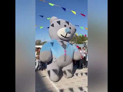 Видео: Кеңес ауылы. Қуанту күні. Мектеп дәстүрі. Көңілді күн әнімен: А. Қалаубаева
