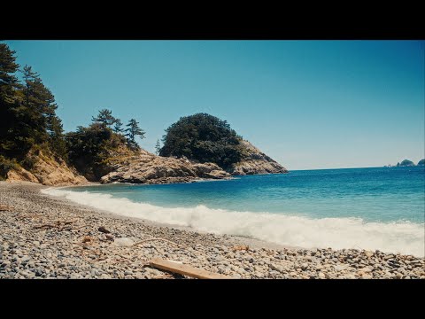 Видео: 【4K Звук Волн ASMR】Потеряться среди летних волн