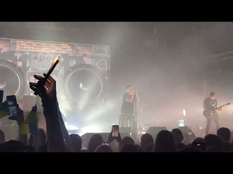 Видео: Бумбокс - Сталеві квіти (Варшава, 26.08.22)