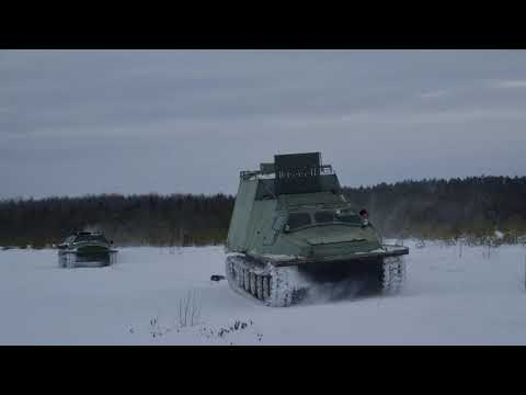 Видео: ГТТ тащит клин по болоту на месторождения.