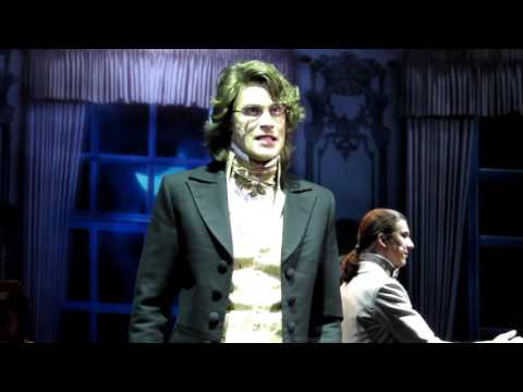 Видео: Антон Авдеев - Ария Ленского "Она - мой свет"