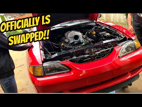 Видео: ОБМЕН НАЧИНАЕТСЯ! Замена Ford Mustang LS, часть 1 (двигатель и коробка передач установлены)