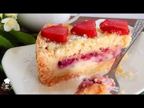 Видео: Тающий во рту пирог с клубникой и творогом. Можно печь хоть каждый день и все съедается до крошки.