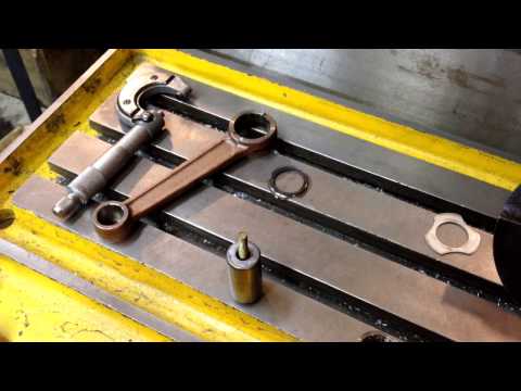 Видео: Школа моторемонта #36. Таинственный шатун.