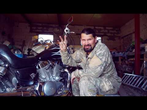 Видео: KAWASAKI VULCAN VN-15 Замена сальника помпы .