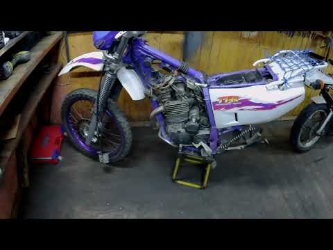 Видео: YAMAHA TTR 250 RAID / Большое техническое обслуживание / Серия 4