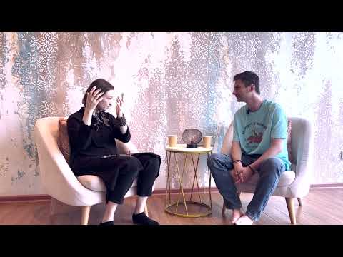 Видео: Шаманка Елена. Крис - необычный кинжал. Управление энергиями. Общение с духами. Шаманизм. Интервью.
