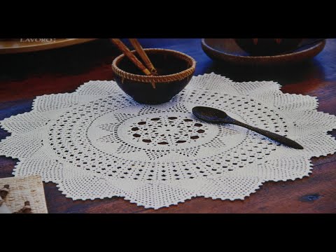 Видео: Очаровательная САЛФЕТКА КРЮЧКОМ начинающим рукодельницам. ЛЕГКО и ПРОСТО! Завершающая 4часть. СХЕМА.