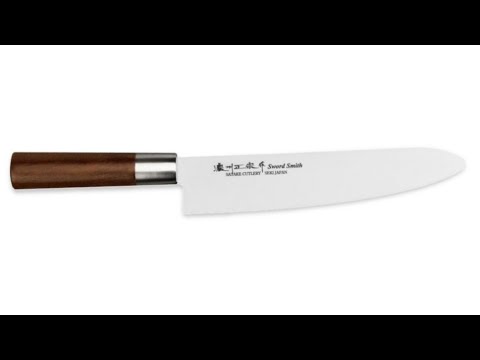 Видео: Кухонний Шеф ніж 200 мм Satake Masamune (807-869)