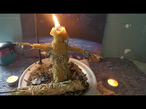 Видео: ОБРЯДОВАЯ ЧИСТКА СКИНУТЬ БЕДЫ НА КУКЛУ