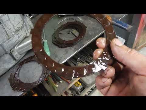 Видео: Разборка движка ИЖ ЮПИТЕР 4