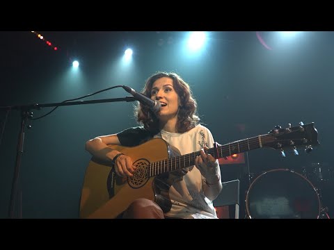 Видео: Екатерина Яшникова - Самолет, Экватор 2025