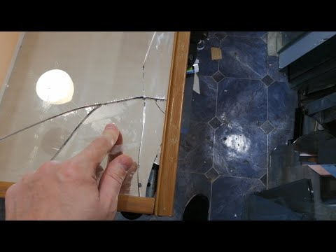 Видео: Замена зеркала в профиле шкафа купе