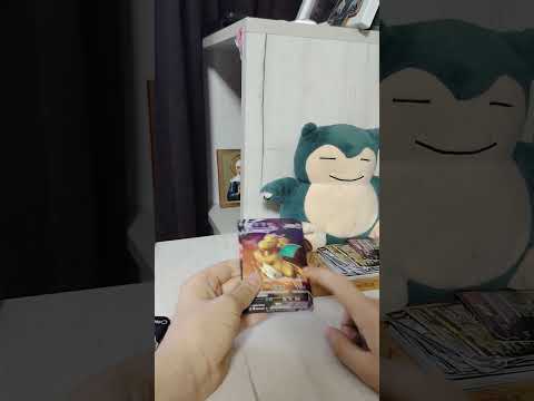 Видео: САМЫЕ НЕОНОВЫЕ ПАКИ открыли 9 бустеров, распаковка бустеров покемонов 