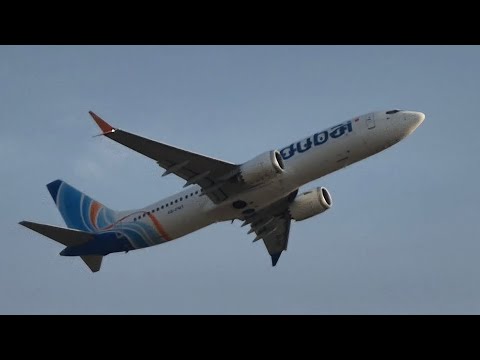 Видео: Подборка посадок и взлетов аэропорт Сочи