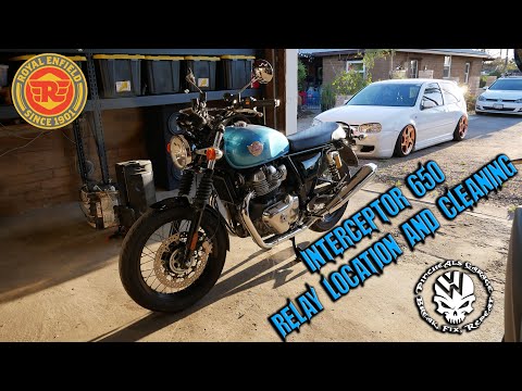 Видео: Royal Enfield Interceptor 650 — местоположение реле и его очистка