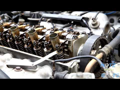 Видео: Регулировка клапанов Honda Civic 1996-2000 гг.