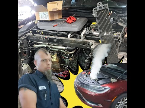 Видео: ♨️Chrysler 200 Радиатор заменить Как🔥♨️