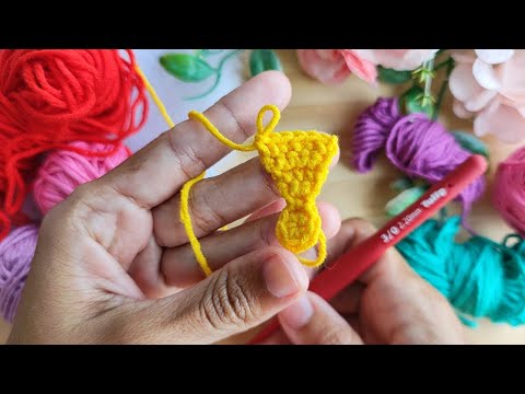Видео: Этот вязаный крючком брелок продается больше, чем конфеты для детей! 💰(с субтитрами)