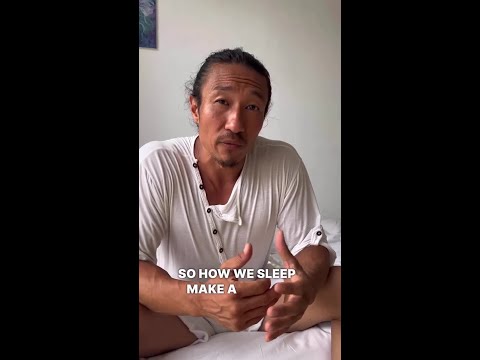 Видео: Почему я перестал спать на кроватях и вместо этого сплю на полу