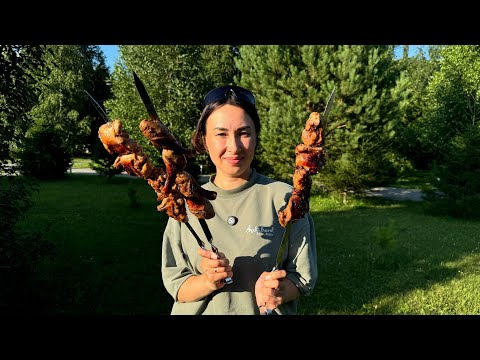 Видео: Сочный ШАШЛЫК ! Маринад для шашлыка ! Мы в восторге! Шашлык из утки очень ВКУСНЫЙ ,едим впервые!