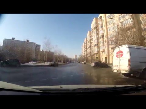 Видео: Экзаменационный маршрут ГИБДД на улице Лобненская (март 2016).